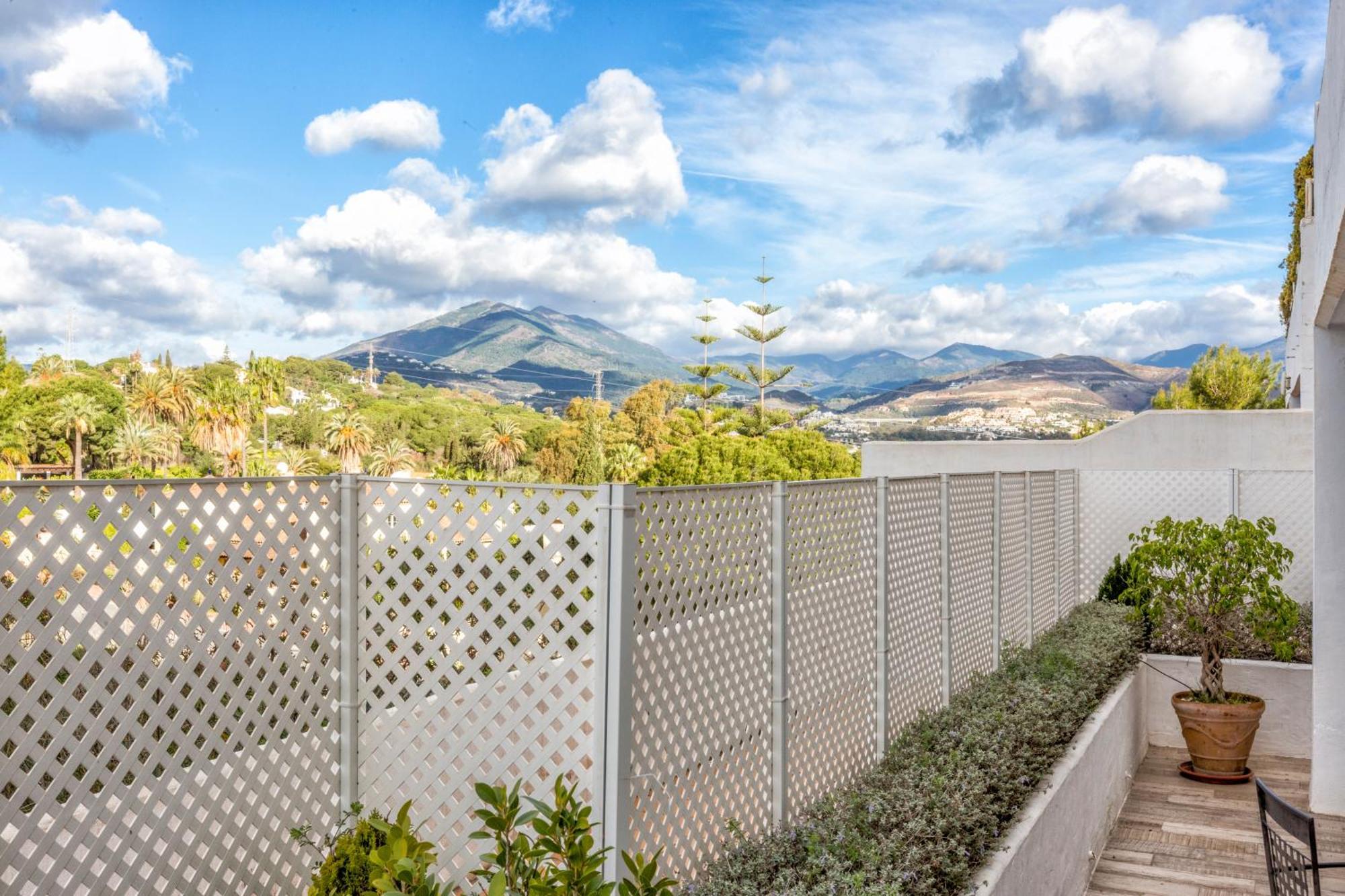 Jardines De Andalucia Apartment Marbella Ngoại thất bức ảnh